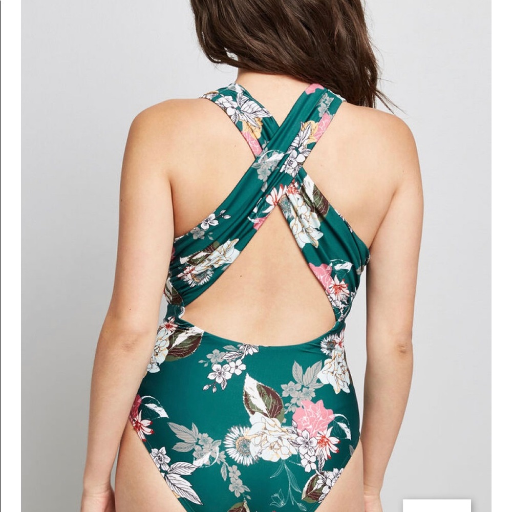 ModCloth Lauren green floral plunge one piece - Picture 2 of 13